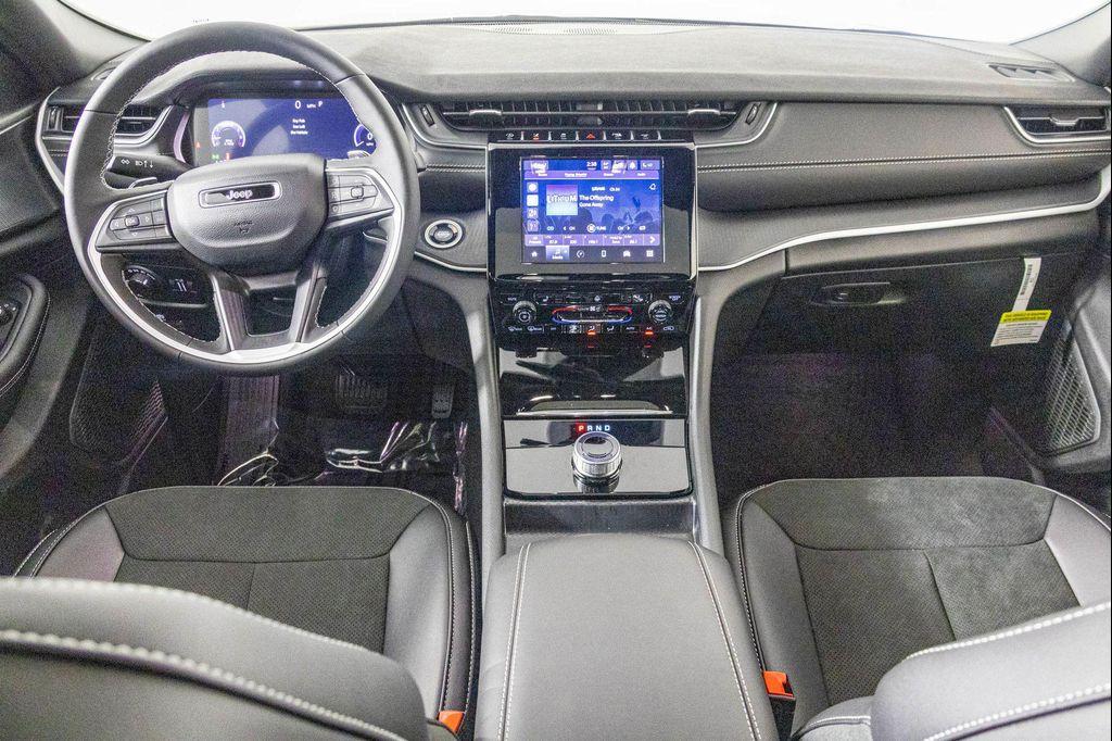 new 2025 Jeep Grand Cherokee L car, priced at $42,169