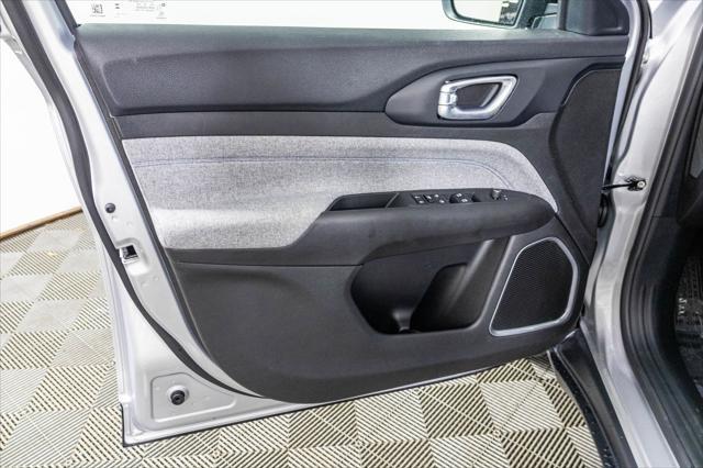 new 2025 Jeep Compass car, priced at $27,963