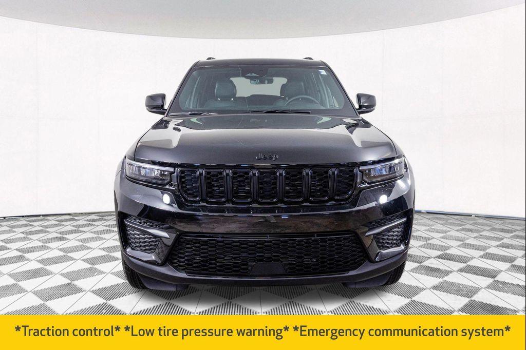 new 2025 Jeep Grand Cherokee car, priced at $41,355