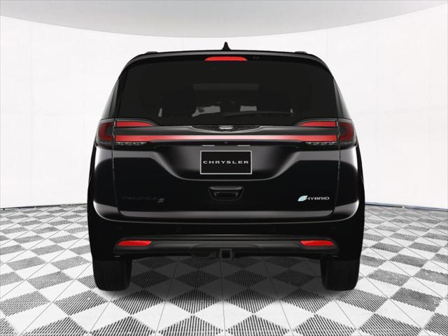 new 2025 Chrysler Pacifica Hybrid car, priced at $45,280