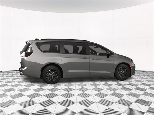 new 2025 Chrysler Pacifica Hybrid car, priced at $45,775