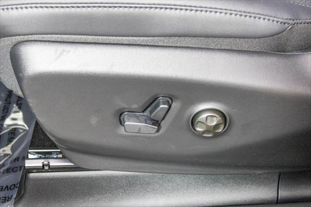 new 2025 Chrysler Pacifica car, priced at $40,747