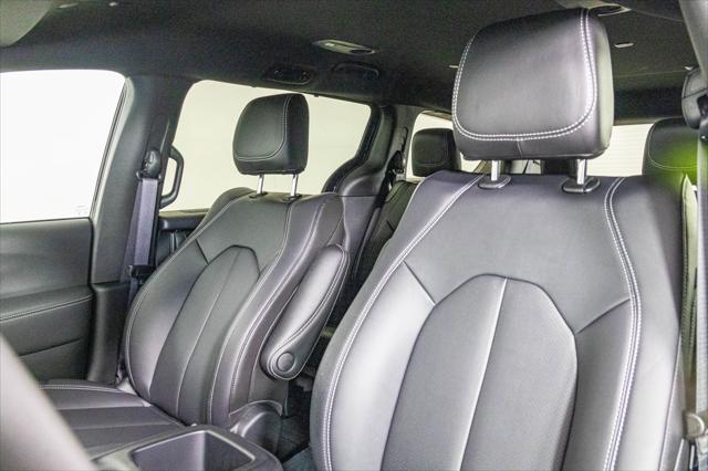 new 2025 Chrysler Pacifica car, priced at $40,747