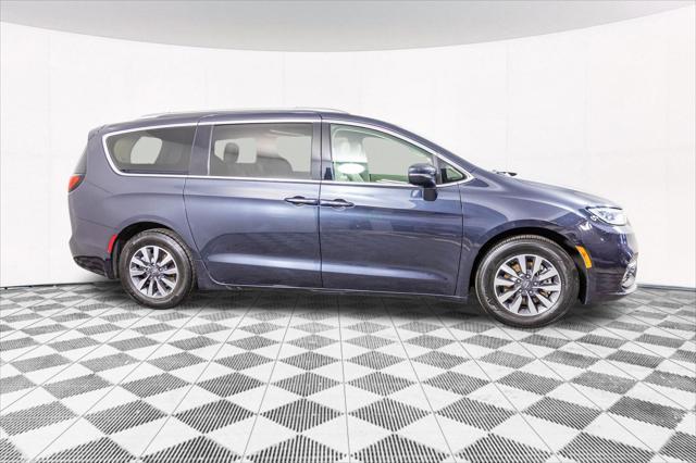 used 2021 Chrysler Pacifica car, priced at $23,777