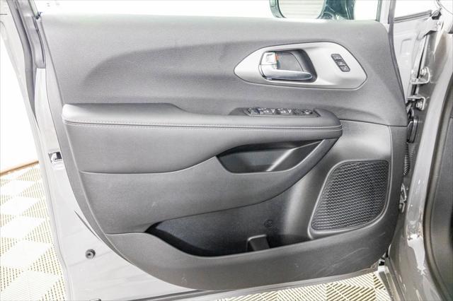 new 2025 Chrysler Pacifica car, priced at $40,747