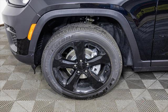 new 2025 Jeep Grand Cherokee car, priced at $41,355