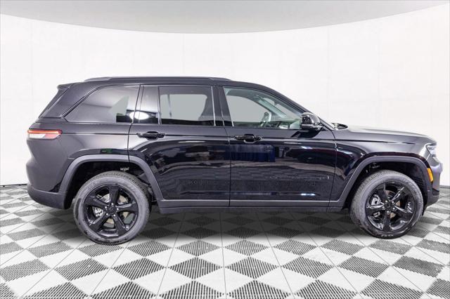 new 2025 Jeep Grand Cherokee car, priced at $41,355