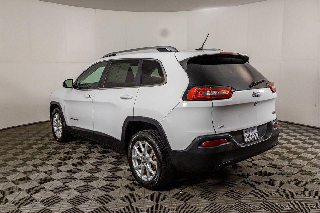 used 2018 Jeep Cherokee car, priced at $11,077