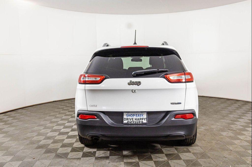 used 2018 Jeep Cherokee car, priced at $11,077