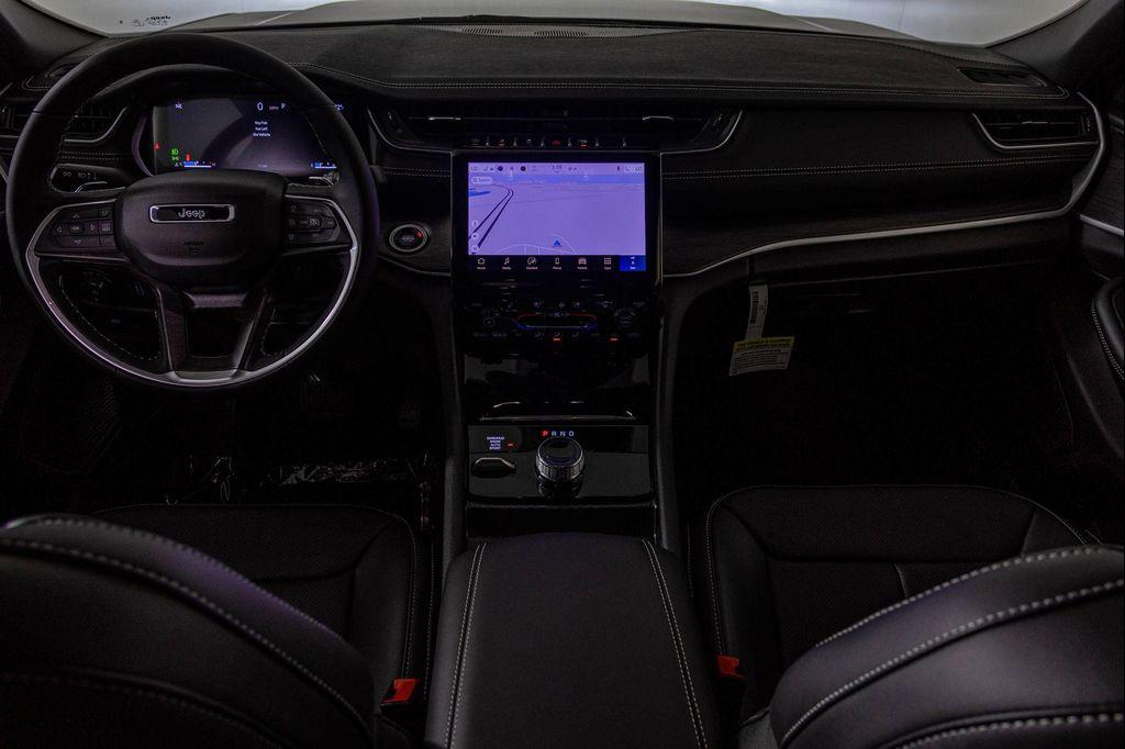 new 2025 Jeep Grand Cherokee car, priced at $48,850