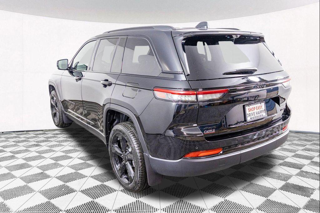 new 2025 Jeep Grand Cherokee car, priced at $48,850