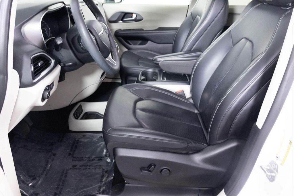 used 2023 Chrysler Pacifica car, priced at $21,677
