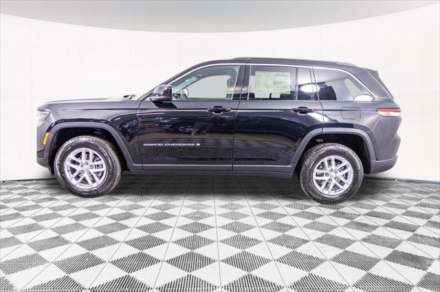 new 2025 Jeep Grand Cherokee car, priced at $38,583