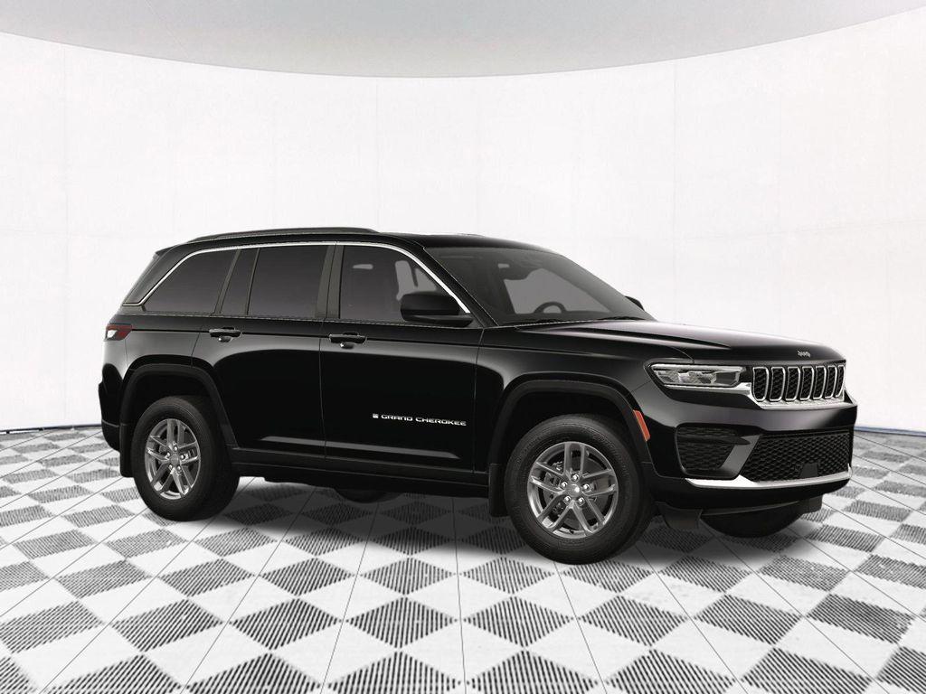 new 2025 Jeep Grand Cherokee car, priced at $39,249