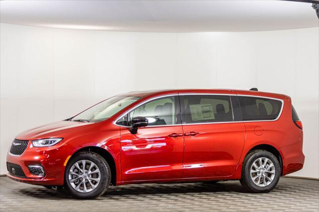 new 2024 Chrysler Pacifica car, priced at $40,219