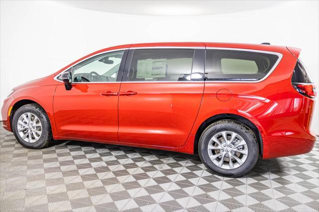 new 2024 Chrysler Pacifica car, priced at $40,219