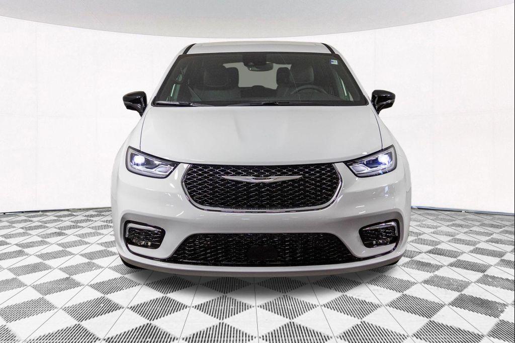 new 2026 Chrysler Pacifica car, priced at $39,493