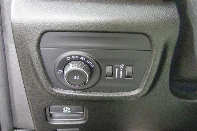new 2025 Jeep Grand Cherokee car, priced at $49,791