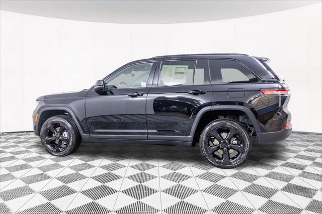 new 2025 Jeep Grand Cherokee car, priced at $42,372