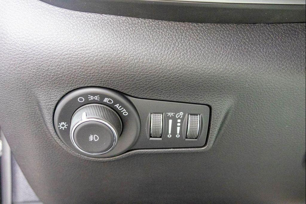 new 2025 Jeep Compass car, priced at $30,511