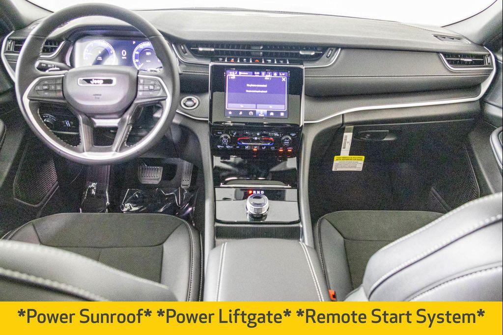 new 2025 Jeep Grand Cherokee car, priced at $42,314
