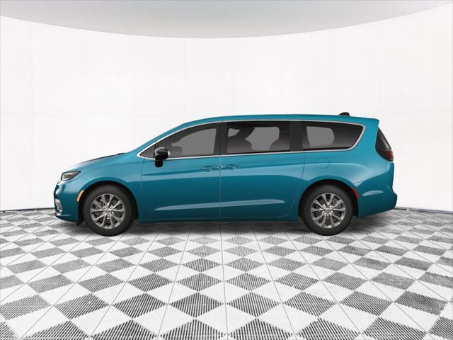 new 2025 Chrysler Pacifica car, priced at $44,347