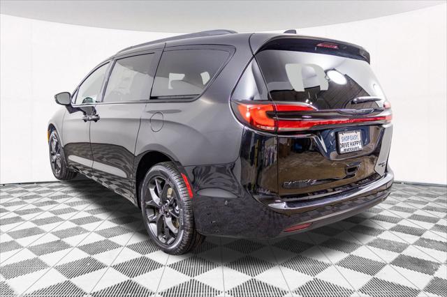 new 2025 Chrysler Pacifica car, priced at $49,685