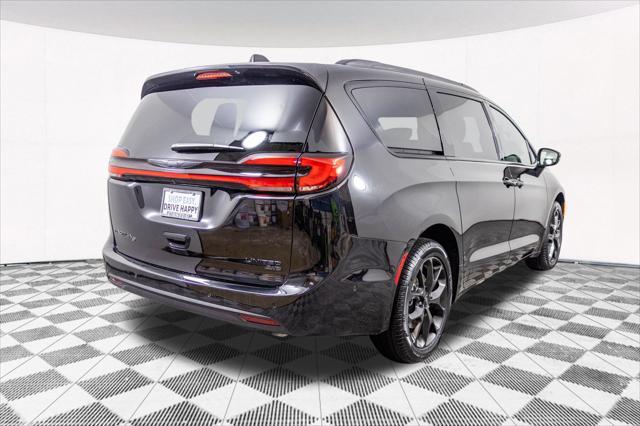 new 2025 Chrysler Pacifica car, priced at $49,685