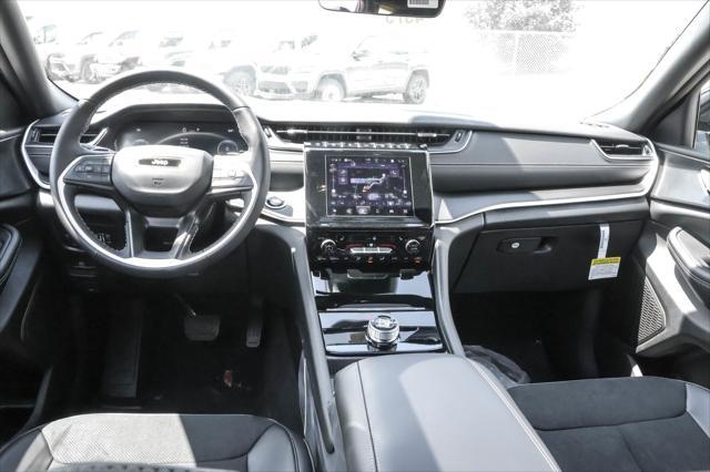new 2025 Jeep Grand Cherokee L car, priced at $40,422