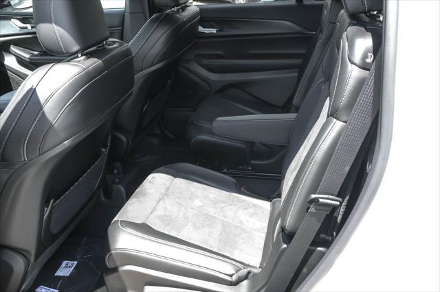 new 2025 Jeep Grand Cherokee L car, priced at $40,422