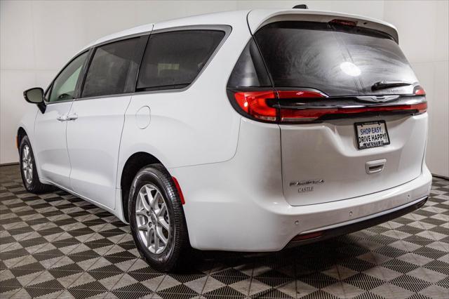 new 2025 Chrysler Pacifica car, priced at $38,224