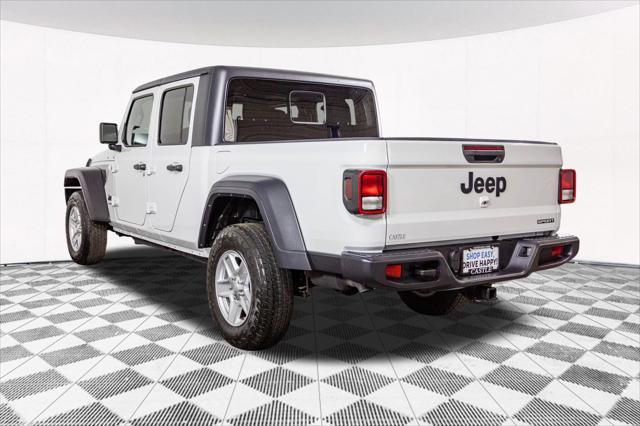 used 2020 Jeep Gladiator car, priced at $31,077