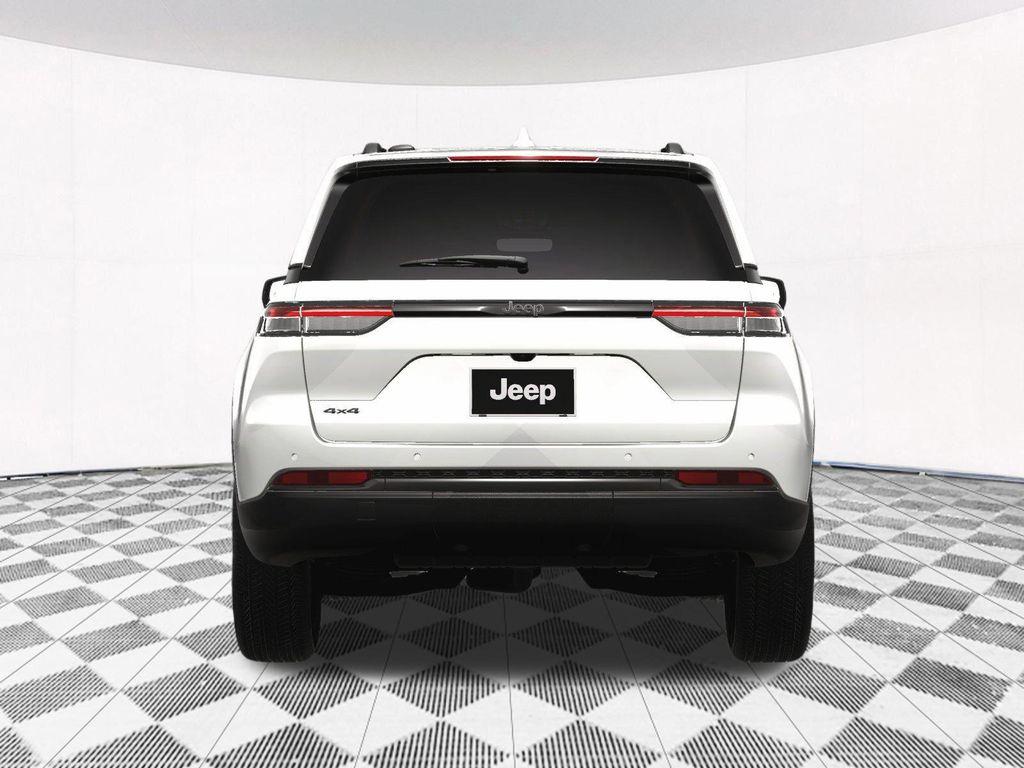 new 2025 Jeep Grand Cherokee car, priced at $41,903