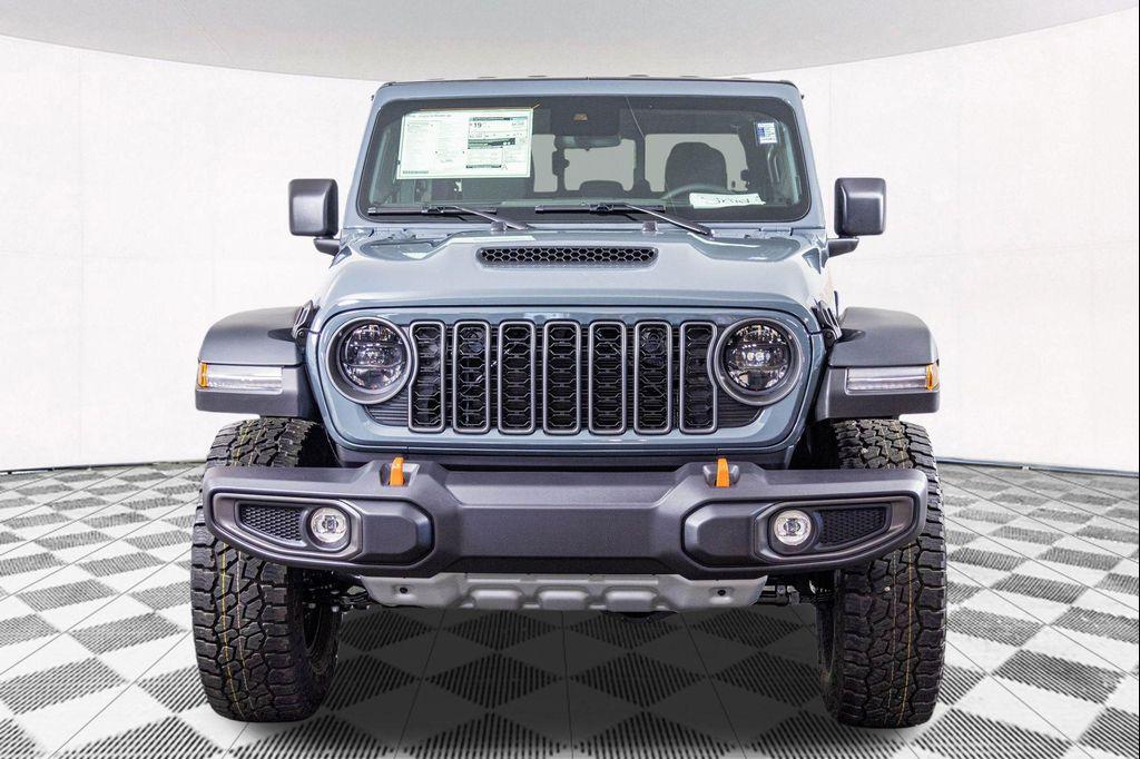 new 2025 Jeep Gladiator car, priced at $46,787