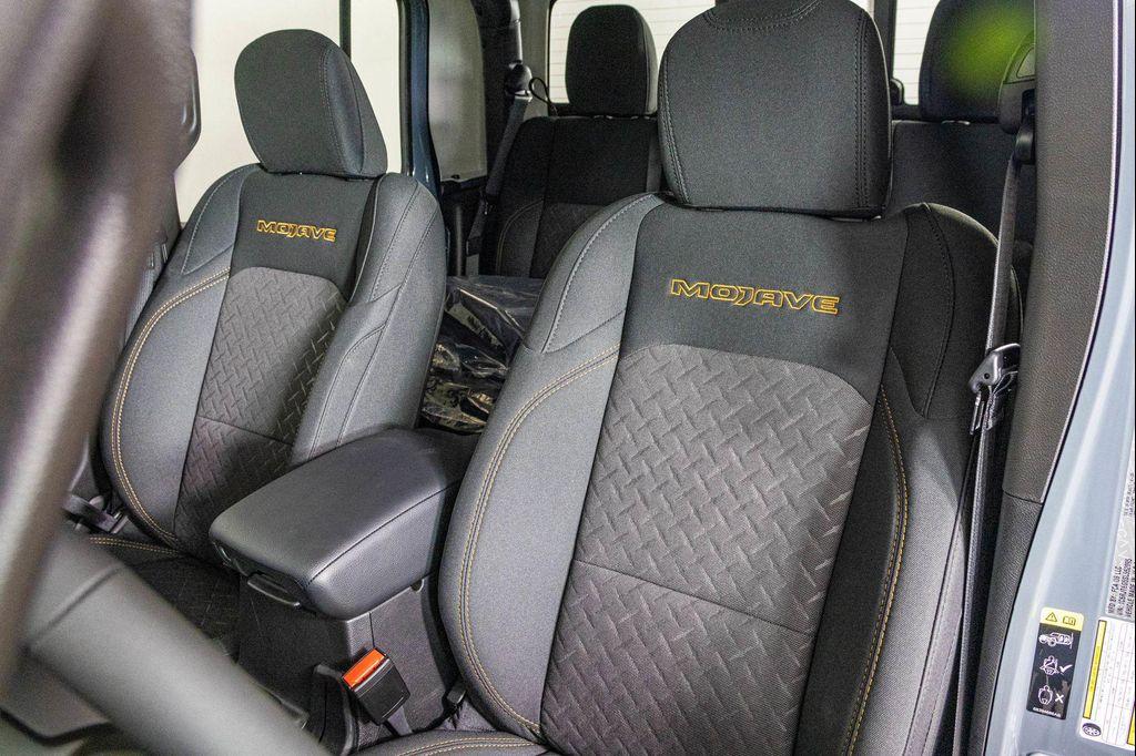 new 2025 Jeep Gladiator car, priced at $46,787