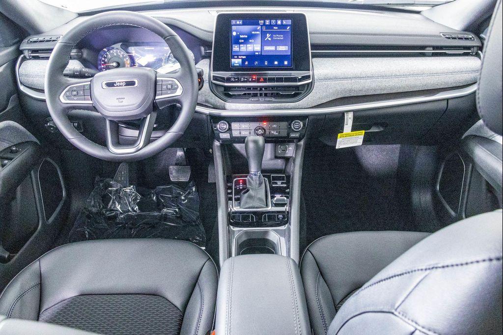 new 2025 Jeep Compass car, priced at $26,002