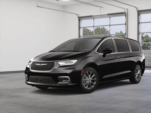 new 2024 Chrysler Pacifica car, priced at $39,535