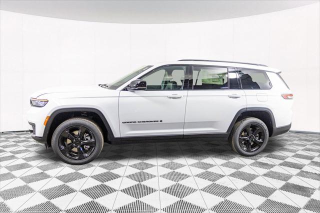 new 2024 Jeep Grand Cherokee L car, priced at $42,269