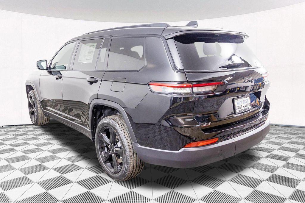 new 2025 Jeep Grand Cherokee L car, priced at $45,009