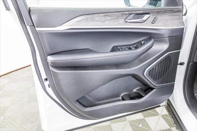new 2025 Jeep Grand Cherokee 4xe car, priced at $52,578