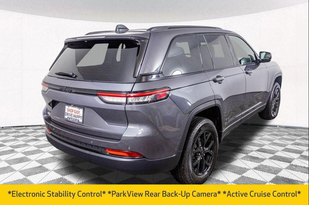 new 2025 Jeep Grand Cherokee car, priced at $40,855