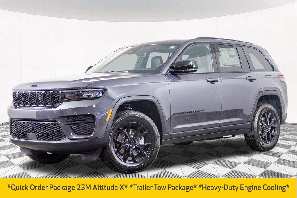 new 2025 Jeep Grand Cherokee car, priced at $40,855