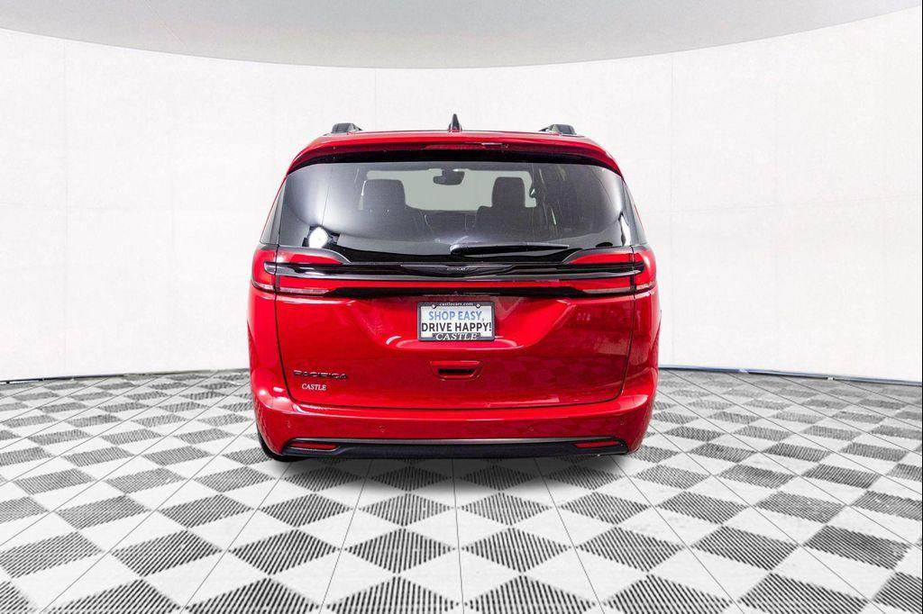 new 2025 Chrysler Pacifica car, priced at $41,005