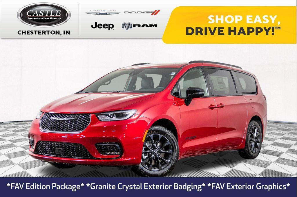 new 2025 Chrysler Pacifica car, priced at $41,005