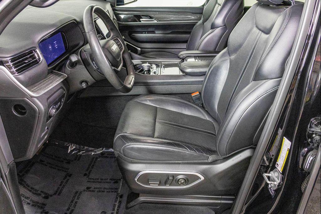 used 2022 Jeep Wagoneer car, priced at $35,277