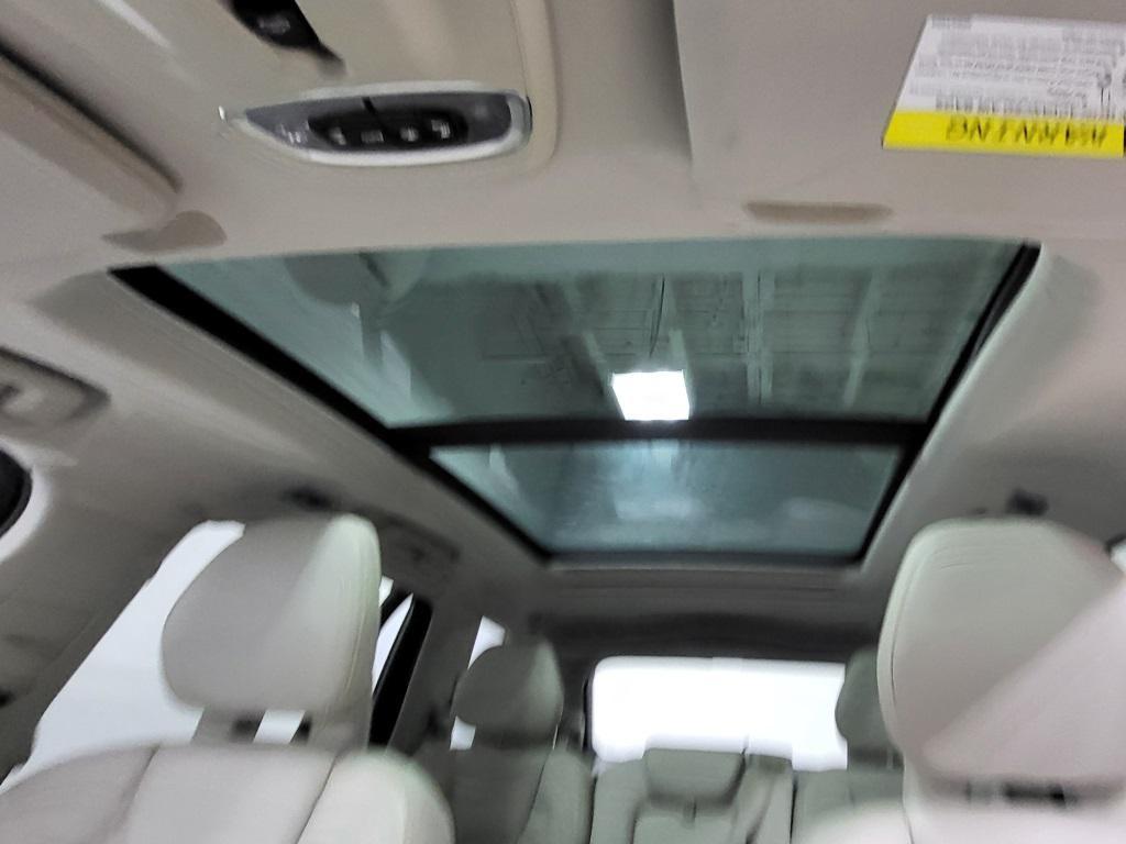 used 2018 Volvo XC90 car, priced at $21,644