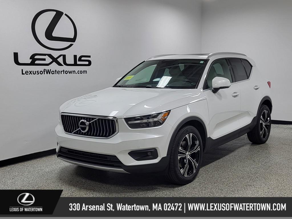 used 2020 Volvo XC40 car, priced at $25,884