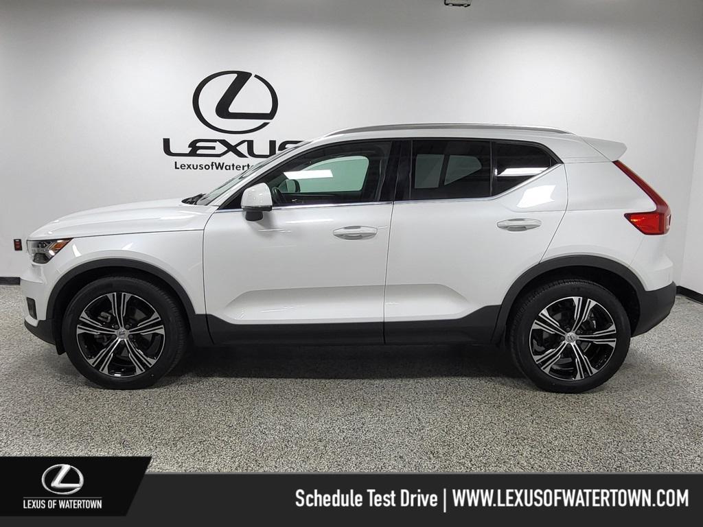 used 2020 Volvo XC40 car, priced at $25,884