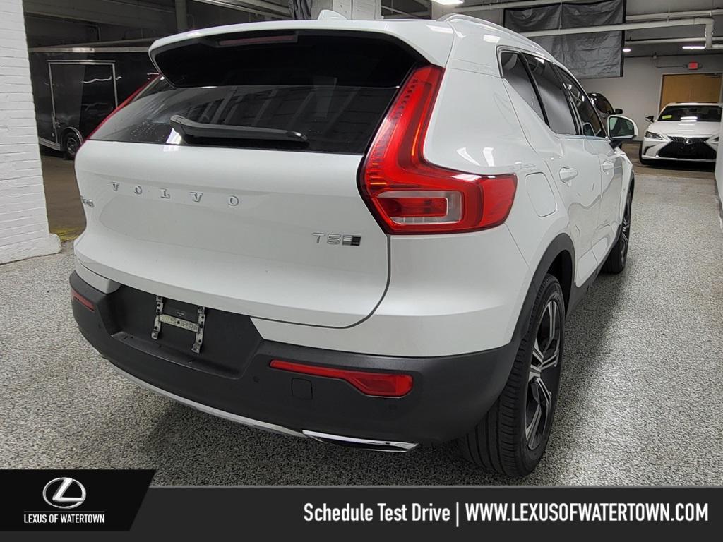 used 2020 Volvo XC40 car, priced at $25,884