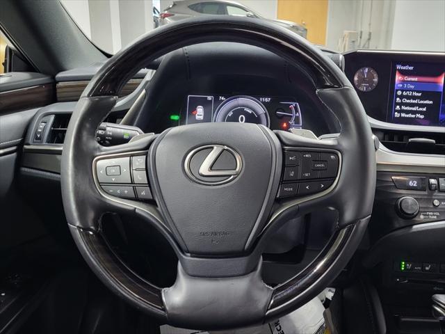 used 2019 Lexus ES 300h car, priced at $29,575